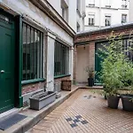 Beautiful Apartment At Gare De L\'Est Republique