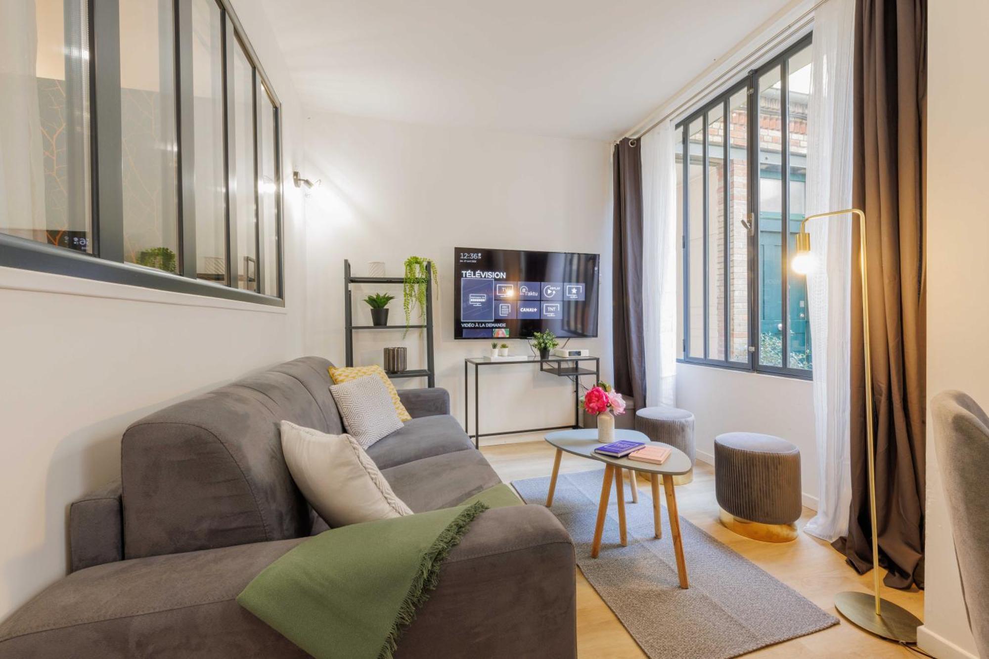 Beautiful At Gare De L'est Republique Apartment
